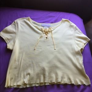 Vintage yellow cropped tee - lace front